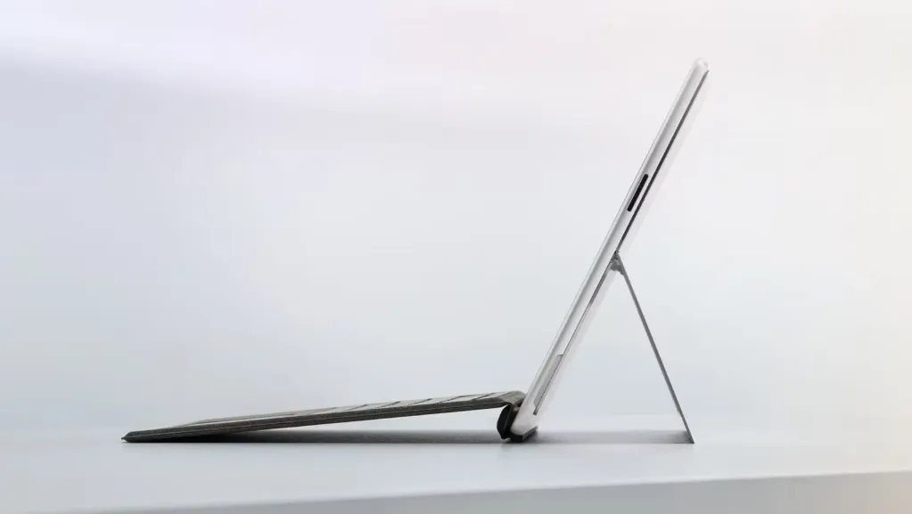 Microsoft Surface Pro 11 Copilot+ PC Bundle (EP2-23855) – Snapdragon® X Elite | 16GB RAM | 1TB SSD | 13" Touch Display | Windows 11 | Surface Pro Keyboard with Slim Pen | Black
