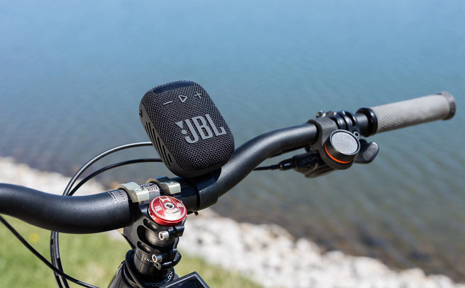 JBL Wind 3S – Portable Bluetooth Speaker for Bicycles | Handlebar Mount Design | Bluetooth Streaming | IP67 Waterproof & Dustproof | Built-in Rechargeable Battery | Integrated Control Buttons | Compact Outdoor-Ready Build